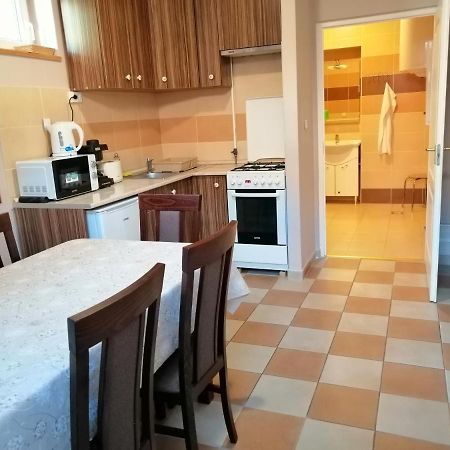 Apollo Vendeghaz Apartment Edelény Екстериор снимка