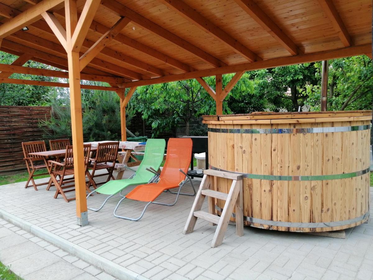 Apollo Vendeghaz Apartment Edelény Екстериор снимка