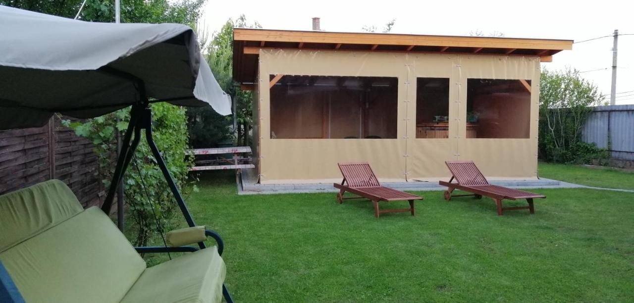 Apollo Vendeghaz Apartment Edelény Екстериор снимка