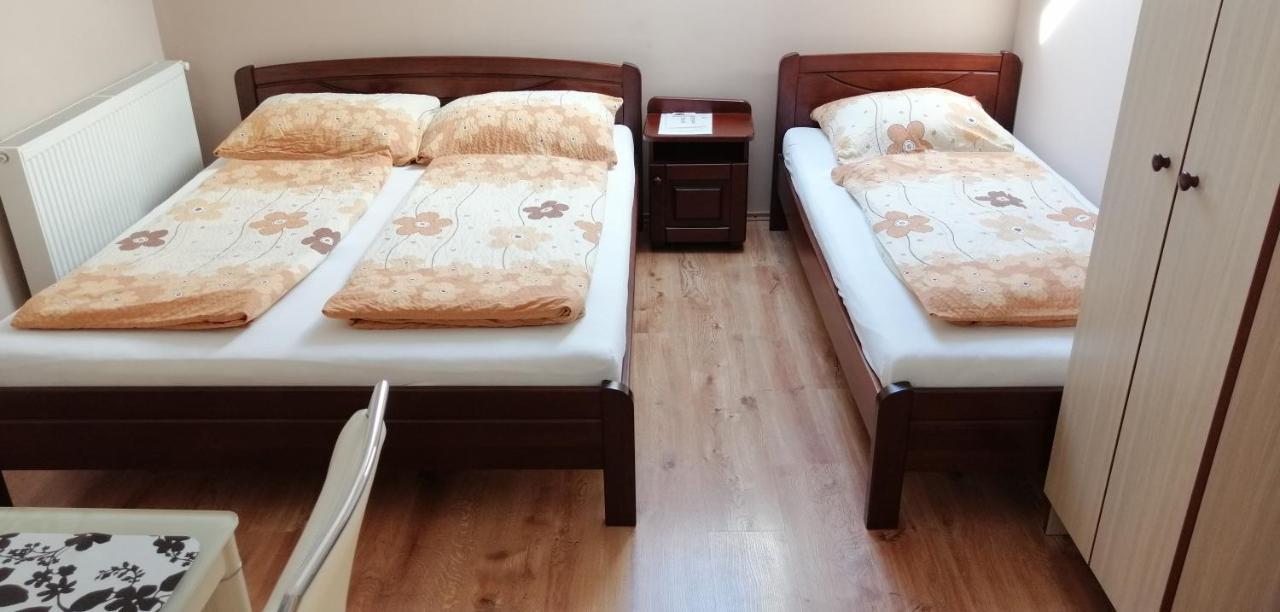 Apollo Vendeghaz Apartment Edelény Екстериор снимка