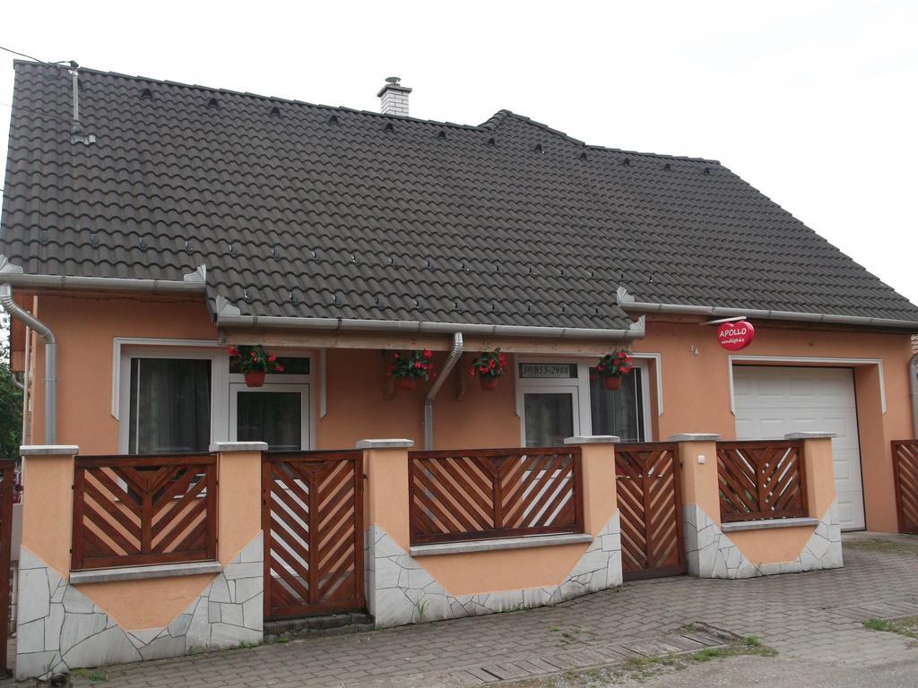 Apollo Vendeghaz Apartment Edelény Екстериор снимка